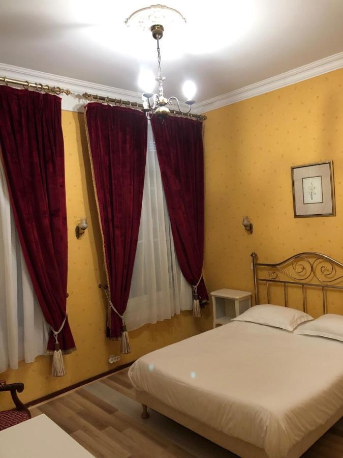 Hotel Emilie Руайян Экстерьер фото